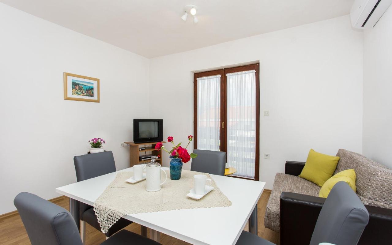 Apartman Broznic ชิโล ภายนอก รูปภาพ